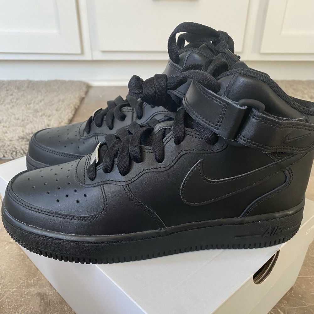 Nike Air Force 1